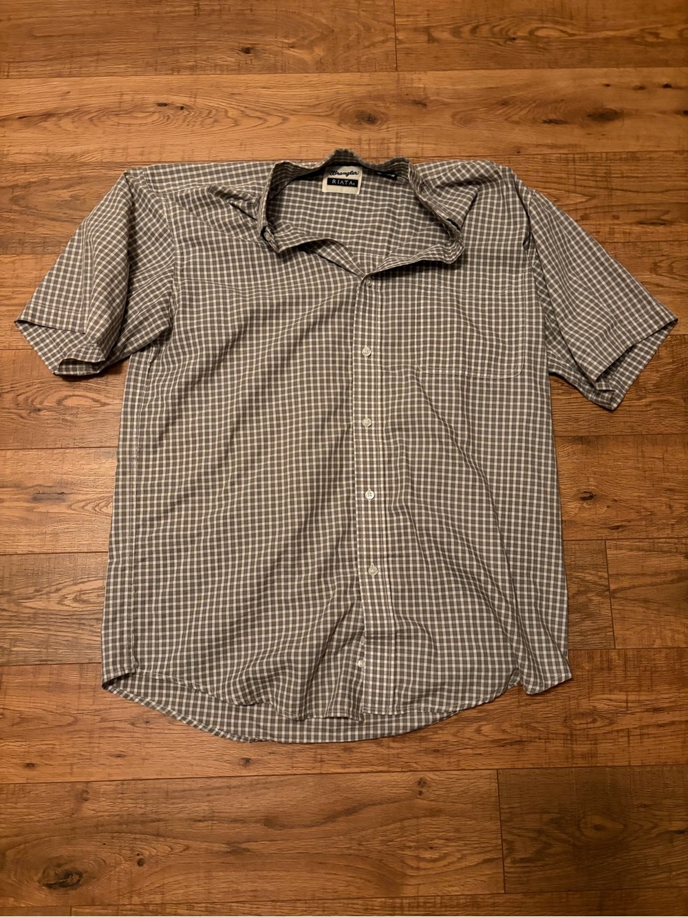 Wrangler Short-Sleeve Gray Check Button-Down Shirt